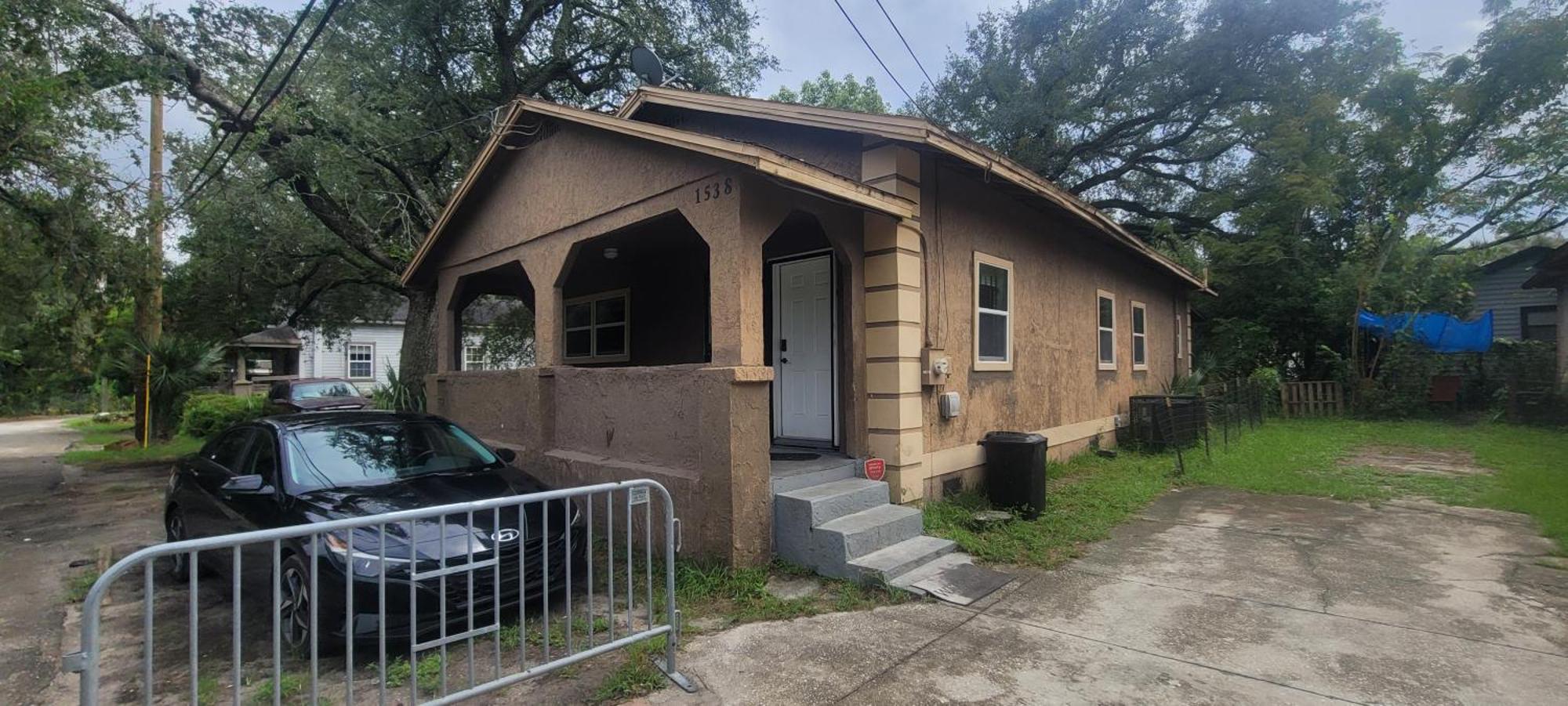 Large, Central, Lovely & Cozy 4Bed/2Bath - House By Everbank Stadium Jacksonville Eksteriør bilde