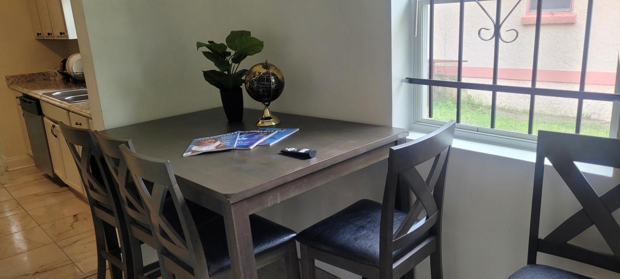 Large, Central, Lovely & Cozy 4Bed/2Bath - House By Everbank Stadium Jacksonville Eksteriør bilde