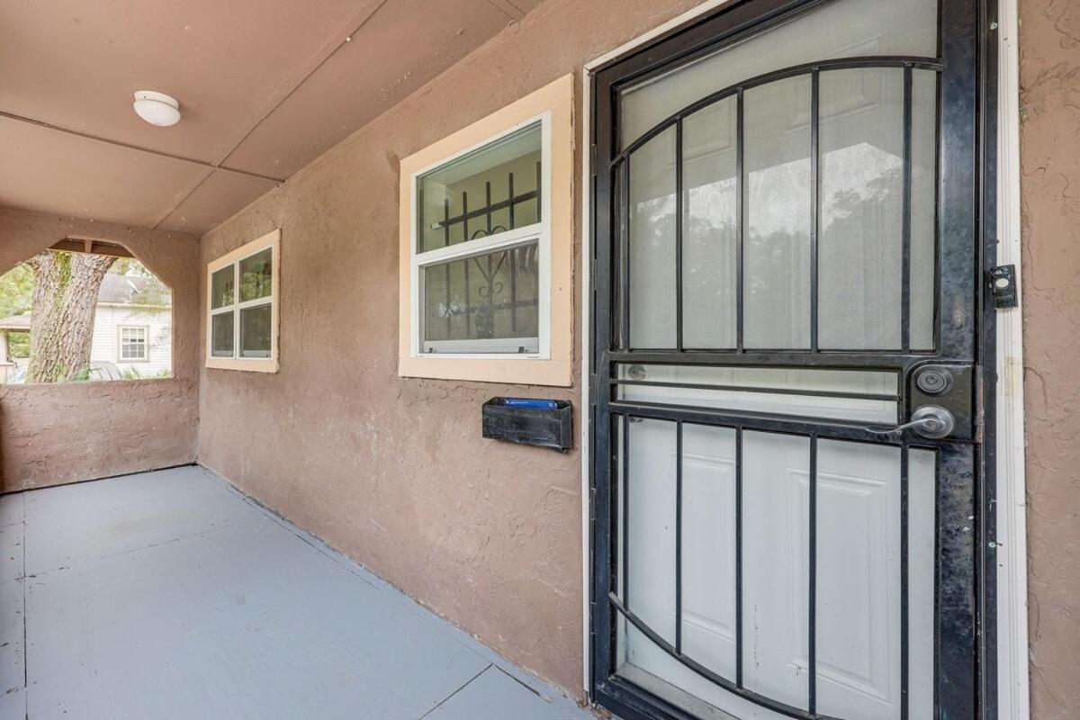 Large, Central, Lovely & Cozy 4Bed/2Bath - House By Everbank Stadium Jacksonville Eksteriør bilde